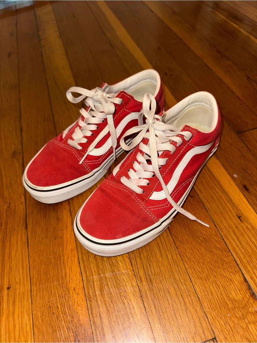 Vans Old Skool Sneakers - Red and White